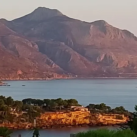 Le Sorelle Sea Front -villa Whit Private Pool Villa
