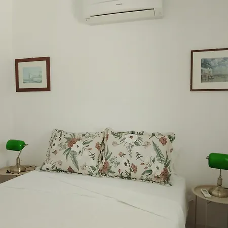 Le Sorelle Sea Front -villa Whit Private Pool Villa *