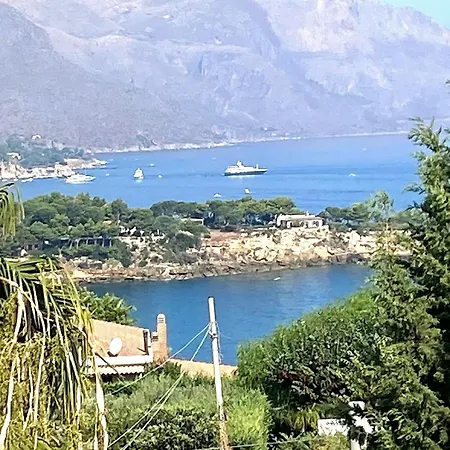 Le Sorelle Entire Sea View Villa *