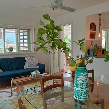 Le Sorelle Sea Front -villa Whit Private Pool