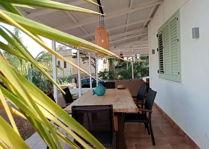 Villa Le Sorelle Sea Front -villa Whit Private Pool *