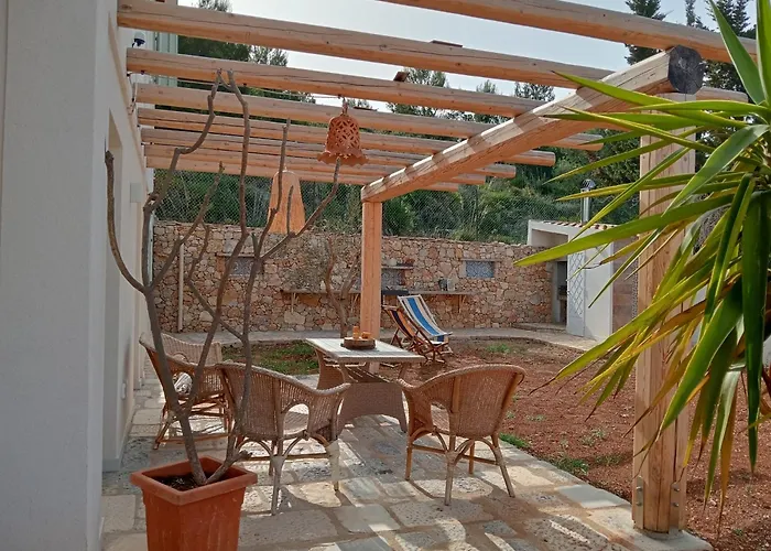Villa Le Sorelle Sea Front -villa Whit Private Pool