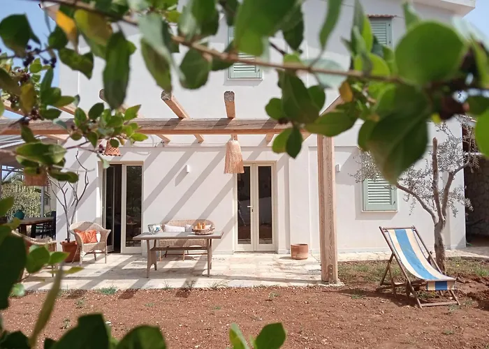Le Sorelle Sea Front -villa Whit Private Pool Villa